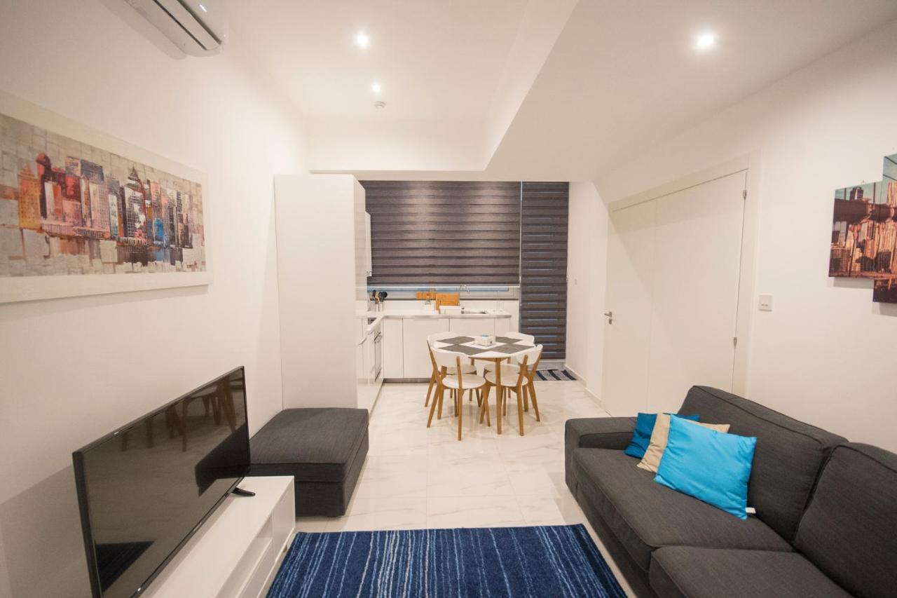 Appartement 4 Bedroom Near Seafront *